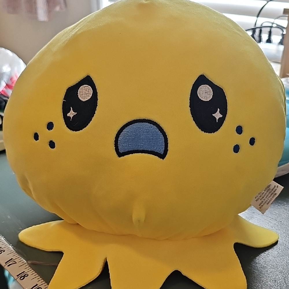 Yellow Plush Octopus Toy. Reversable EEZ. Clean Nice - Picture 2 of 6